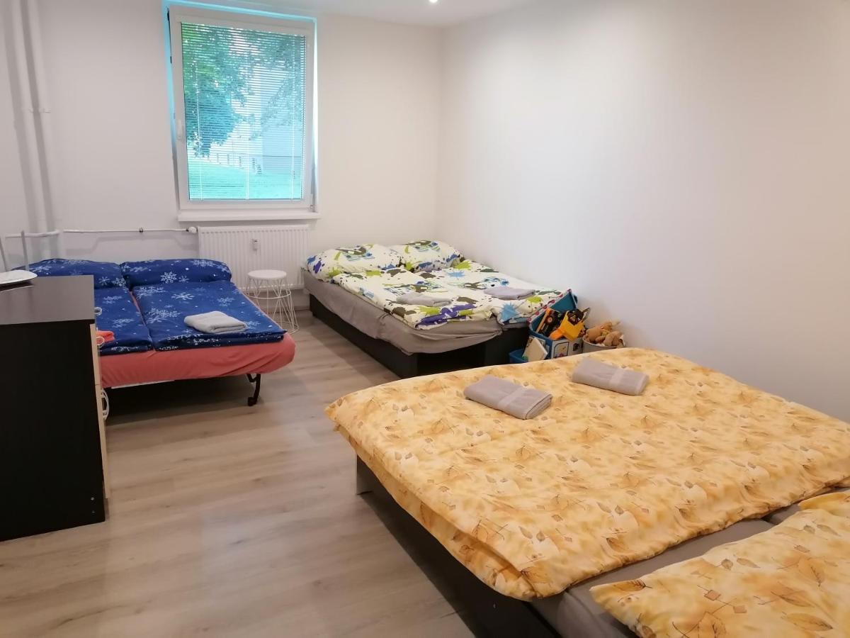 Apartman Aneta Κάρλοβι Βάρι Εξωτερικό φωτογραφία