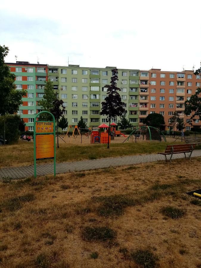 Apartman Aneta Κάρλοβι Βάρι Εξωτερικό φωτογραφία